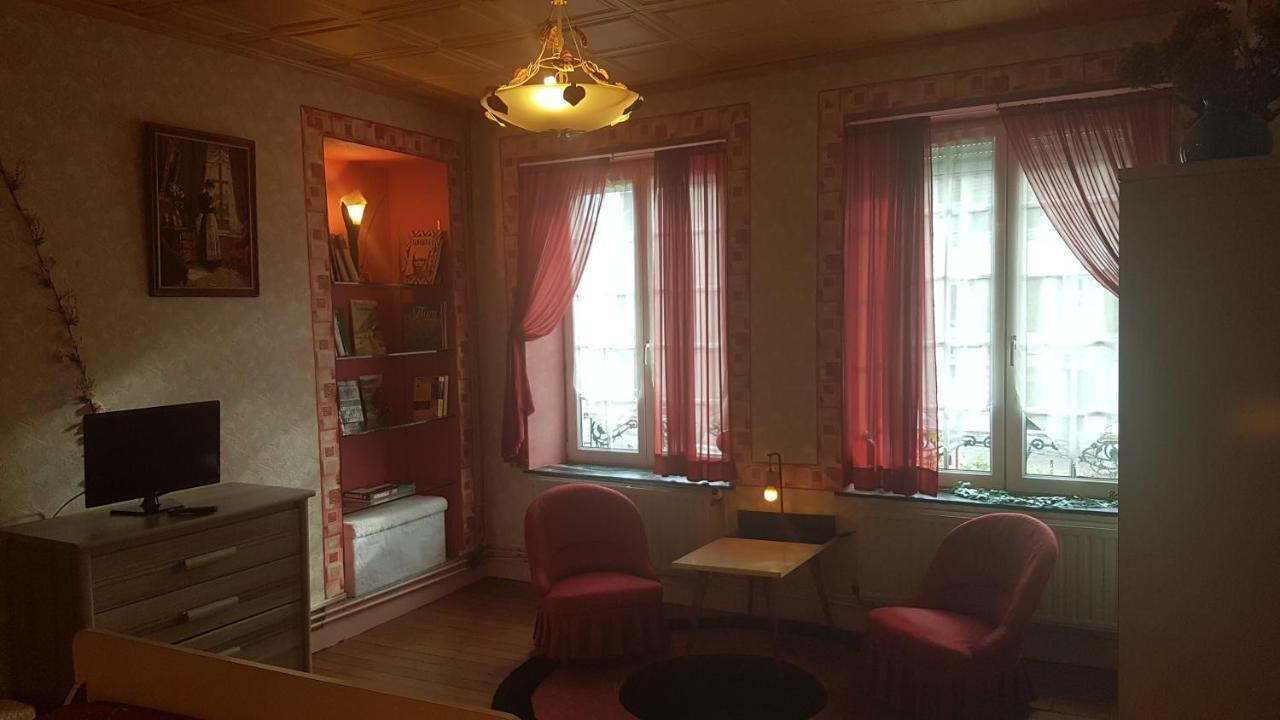 Le Point Du Jour Bed & Breakfast Revin  Dış mekan fotoğraf