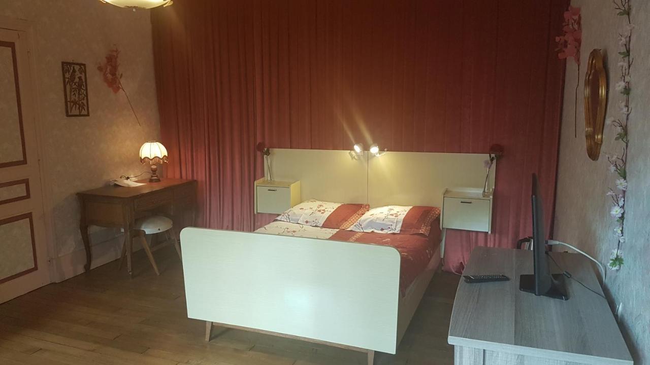 Le Point Du Jour Bed & Breakfast Revin  Dış mekan fotoğraf