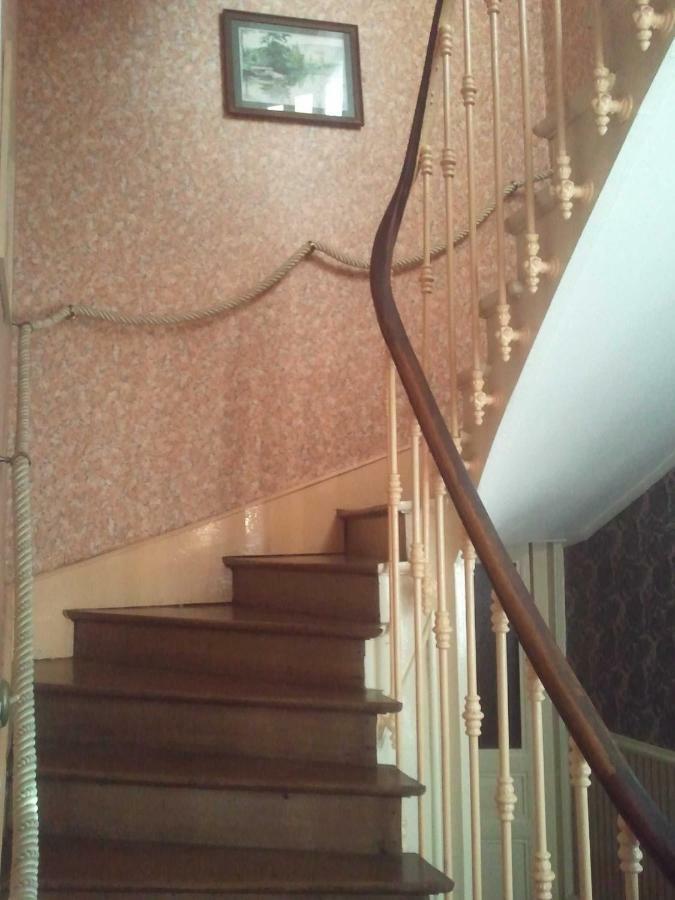 Le Point Du Jour Bed & Breakfast Revin  Dış mekan fotoğraf