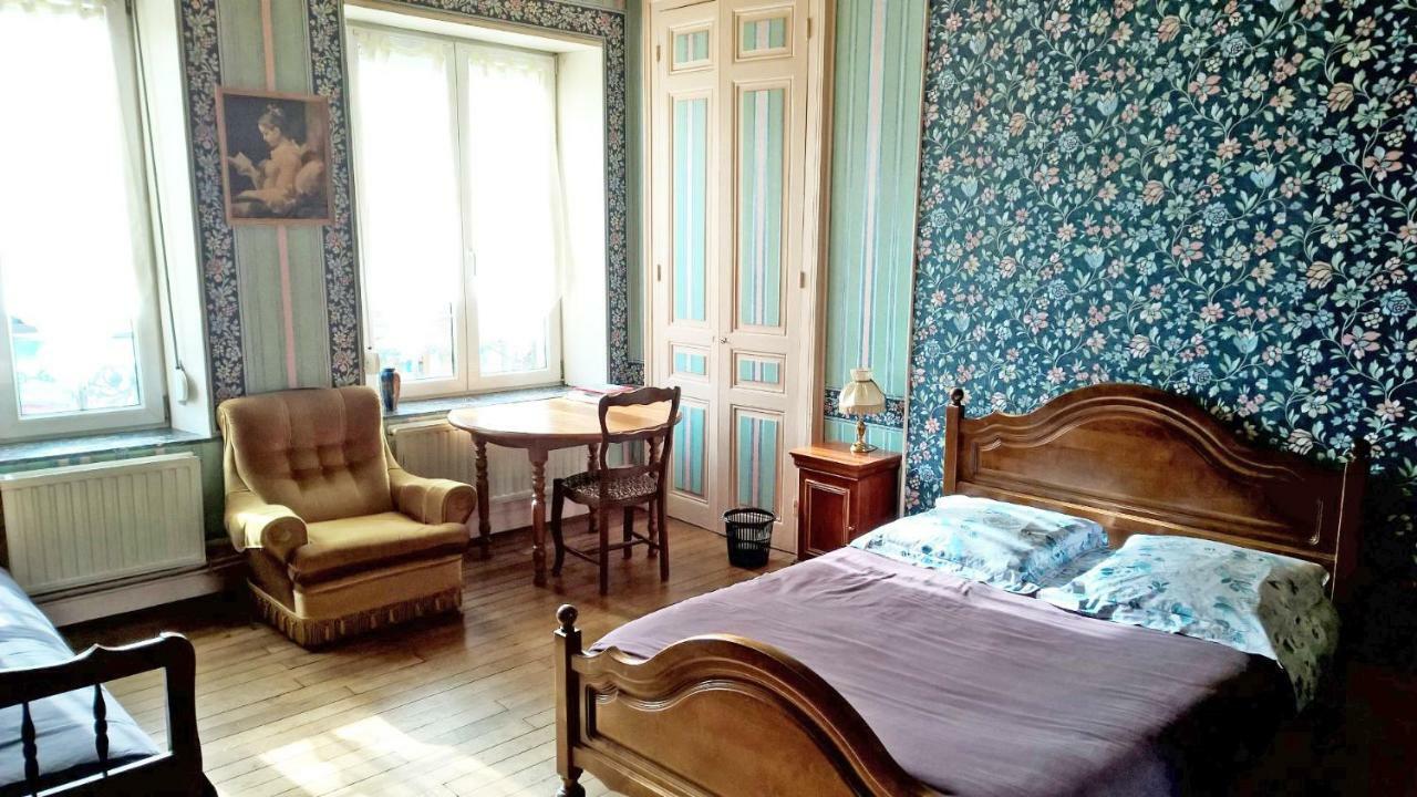 Le Point Du Jour Bed & Breakfast Revin  Dış mekan fotoğraf