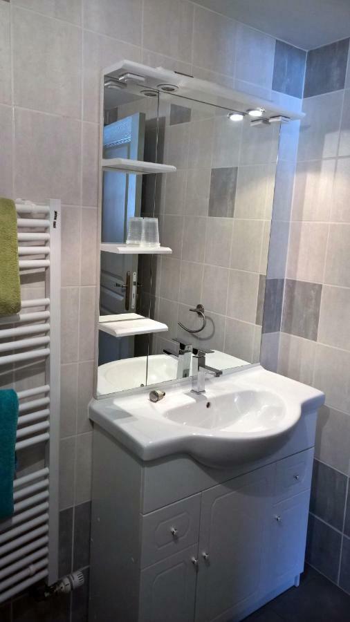 Le Point Du Jour Bed & Breakfast Revin  Dış mekan fotoğraf